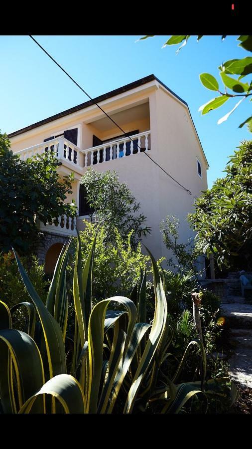 Guesthouse Antonija Lussingrande Esterno foto